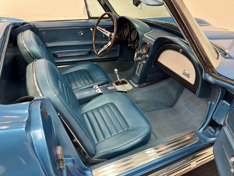 Unknown-Corvette-1966-Nassau-Blue-Bright-Blue-41