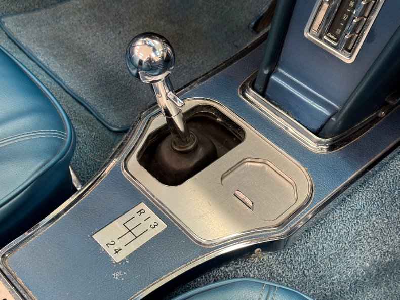 Unknown-Corvette-1966-Nassau-Blue-Bright-Blue-45