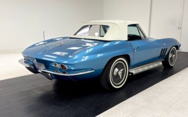 Unknown-Corvette-1966-Nassau-Blue-Bright-Blue-6