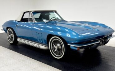 Unknown-Corvette-1966-Nassau-Blue-Bright-Blue-7