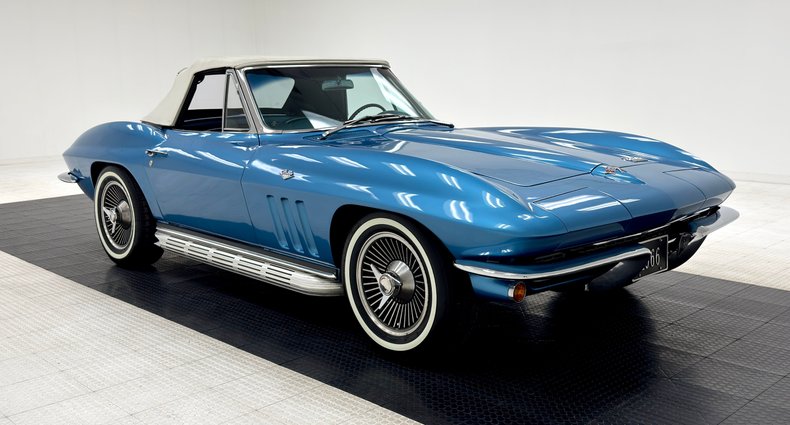 Unknown-Corvette-1966-Nassau-Blue-Bright-Blue-7
