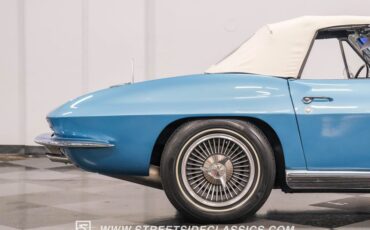 Unknown-Corvette-1966-Nassau-Blue-White-11