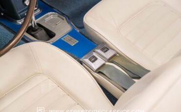 Unknown-Corvette-1966-Nassau-Blue-White-12