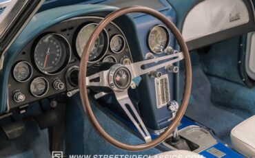 Unknown-Corvette-1966-Nassau-Blue-White-14