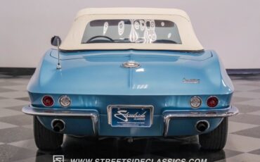 Unknown-Corvette-1966-Nassau-Blue-White-15