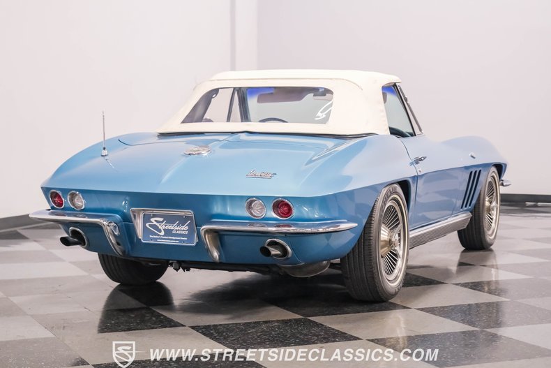 Unknown-Corvette-1966-Nassau-Blue-White-17