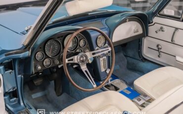 Unknown-Corvette-1966-Nassau-Blue-White-2