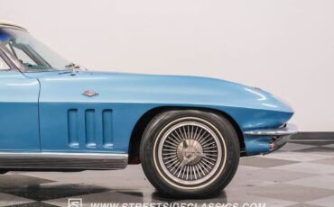 Unknown-Corvette-1966-Nassau-Blue-White-21