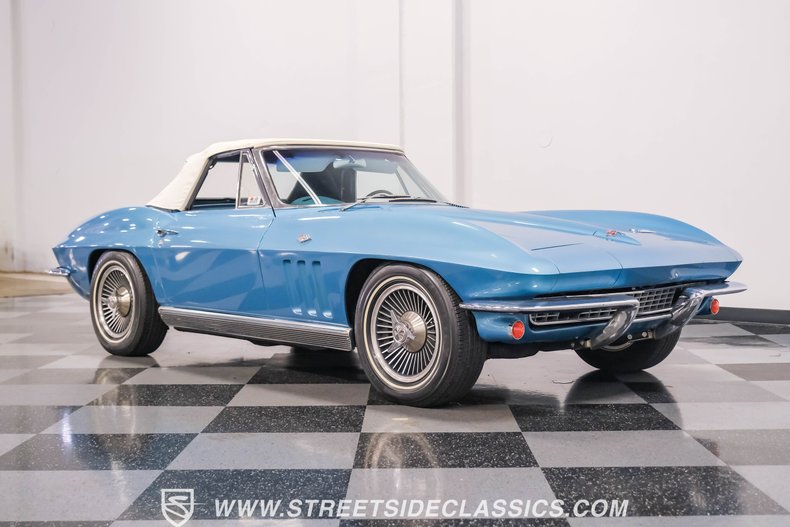 Unknown-Corvette-1966-Nassau-Blue-White-23