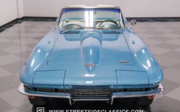 Unknown-Corvette-1966-Nassau-Blue-White-26