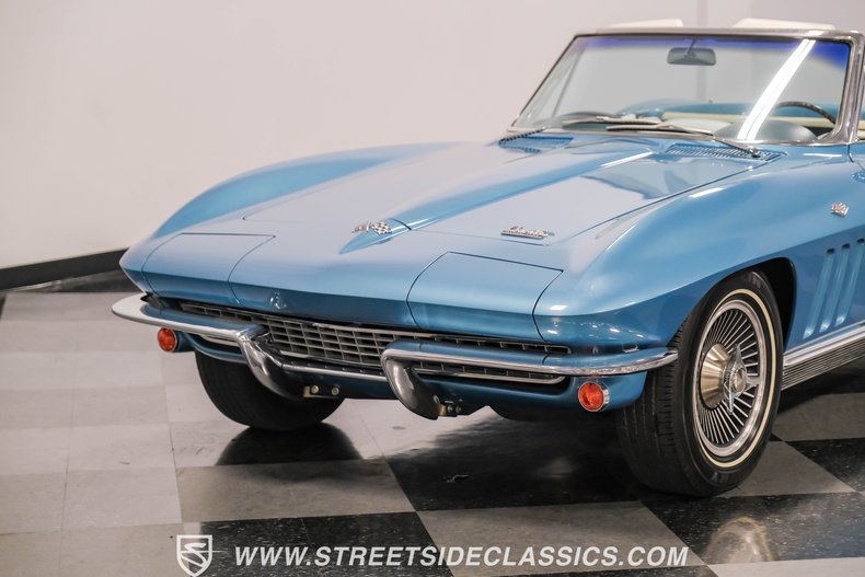 Unknown-Corvette-1966-Nassau-Blue-White-27