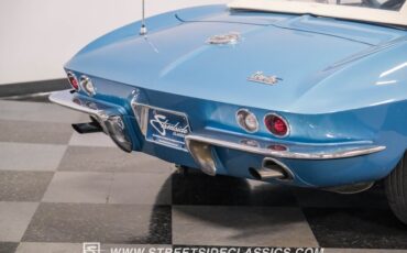 Unknown-Corvette-1966-Nassau-Blue-White-28