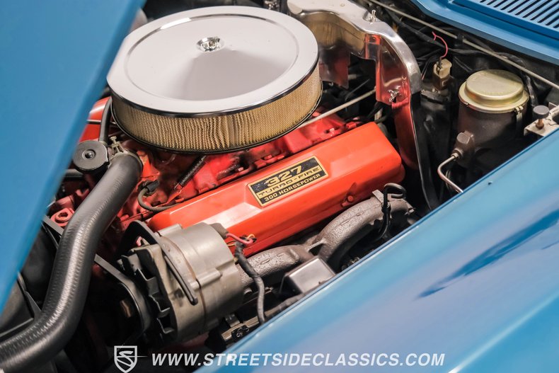 Unknown-Corvette-1966-Nassau-Blue-White-32