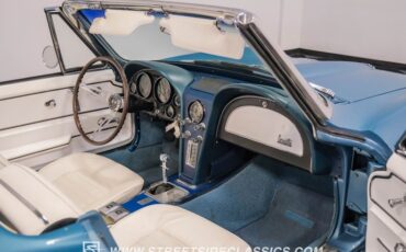 Unknown-Corvette-1966-Nassau-Blue-White-35