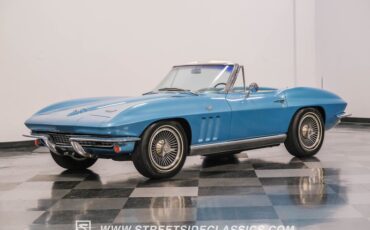 Unknown-Corvette-1966-Nassau-Blue-White-4
