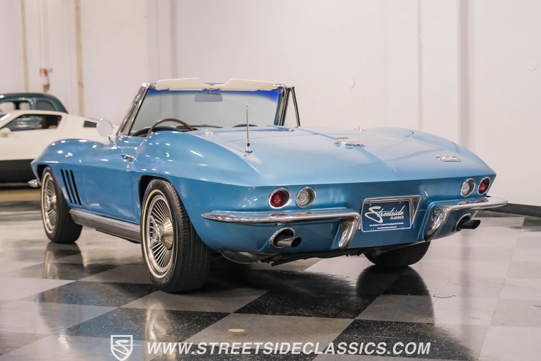 Unknown-Corvette-1966-Nassau-Blue-White-8