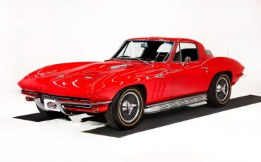 Unknown-Corvette-1966-Rally-Red-Black-1