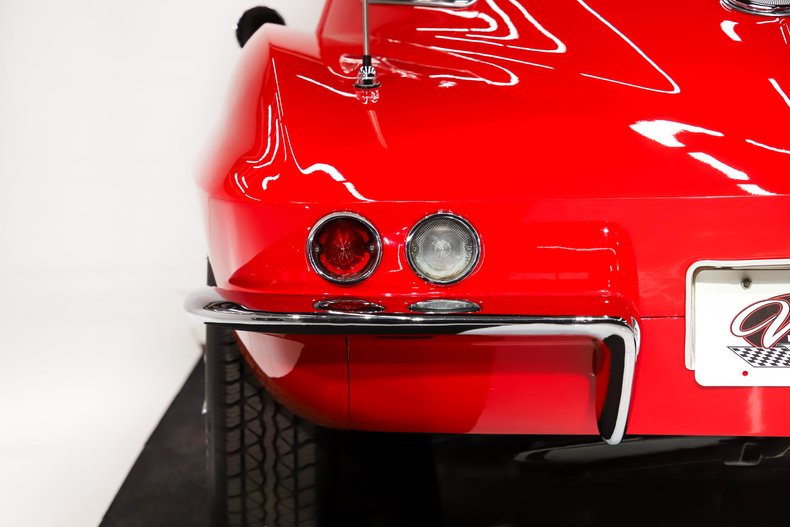 Unknown-Corvette-1966-Rally-Red-Black-12