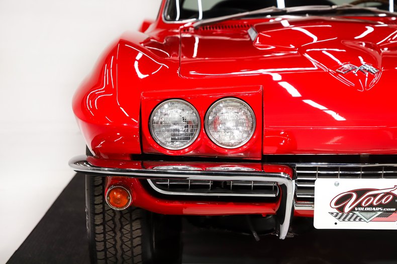 Unknown-Corvette-1966-Rally-Red-Black-13