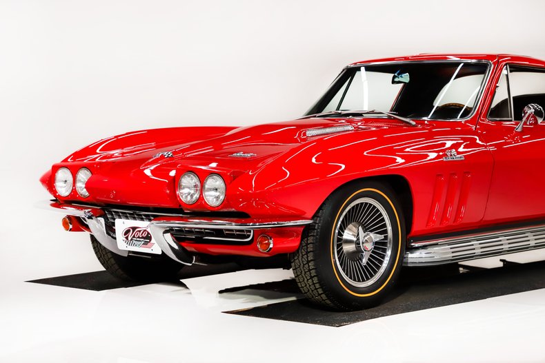 Unknown-Corvette-1966-Rally-Red-Black-22