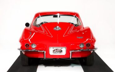 Unknown-Corvette-1966-Rally-Red-Black-43