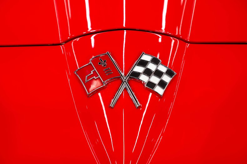 Unknown-Corvette-1966-Rally-Red-Black-47