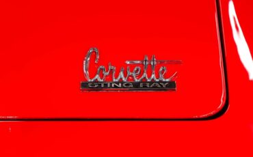 Unknown-Corvette-1966-Rally-Red-Black-48