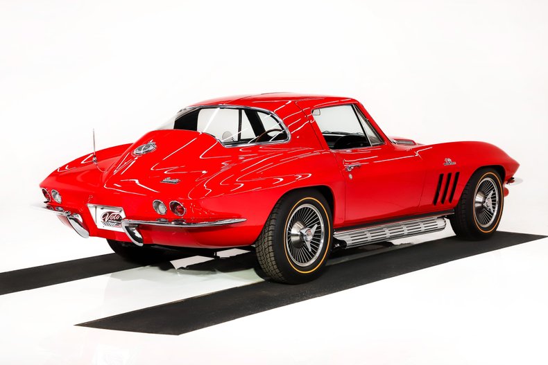 Unknown-Corvette-1966-Rally-Red-Black-9
