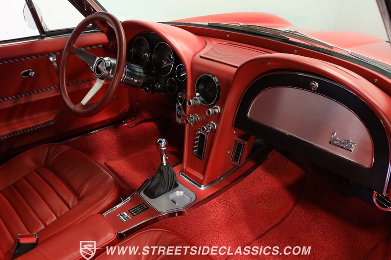 Unknown-Corvette-1966-Red-Red-11