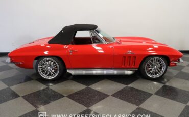 Unknown-Corvette-1966-Red-Red-30