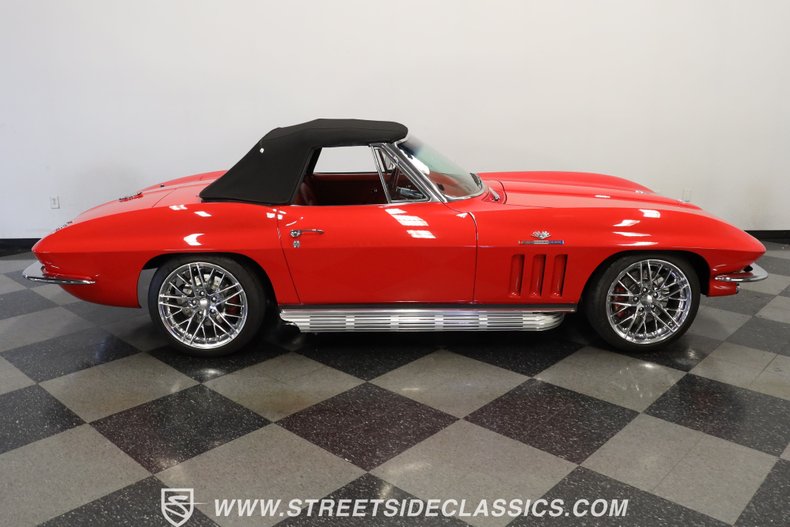 Unknown-Corvette-1966-Red-Red-30