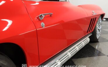 Unknown-Corvette-1966-Red-Red-7