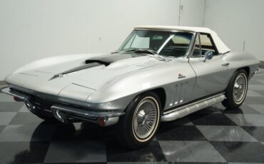 Unknown-Corvette-1966-Silver-Pearl-Black-13
