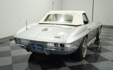 Unknown-Corvette-1966-Silver-Pearl-Black-18