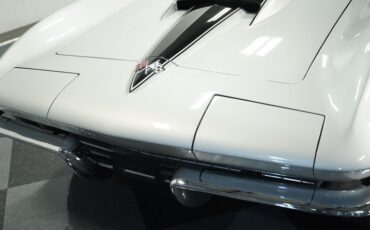 Unknown-Corvette-1966-Silver-Pearl-Black-25