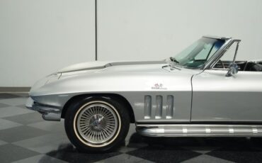 Unknown-Corvette-1966-Silver-Pearl-Black-28
