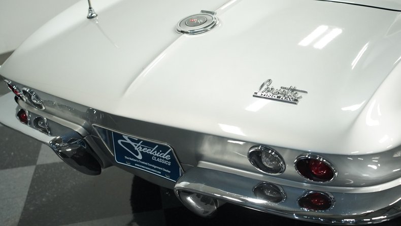 Unknown-Corvette-1966-Silver-Pearl-Black-30