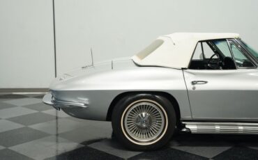 Unknown-Corvette-1966-Silver-Pearl-Black-33