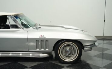 Unknown-Corvette-1966-Silver-Pearl-Black-34