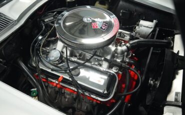 Unknown-Corvette-1966-Silver-Pearl-Black-38
