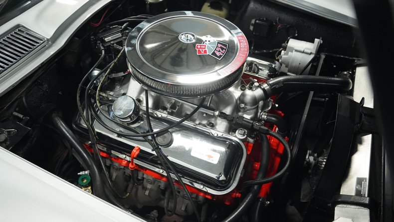 Unknown-Corvette-1966-Silver-Pearl-Black-38