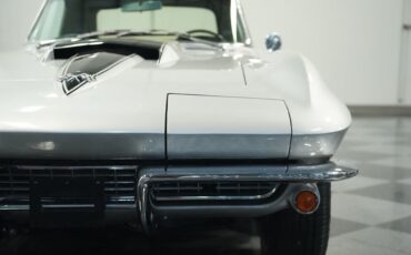 Unknown-Corvette-1966-Silver-Pearl-Black-42