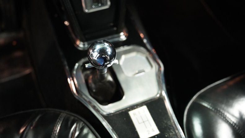 Unknown-Corvette-1966-Silver-Pearl-Black-47