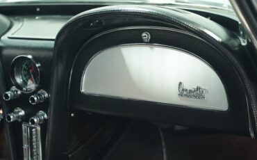 Unknown-Corvette-1966-Silver-Pearl-Black-6