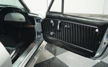 Unknown-Corvette-1966-Silver-Pearl-Black-8