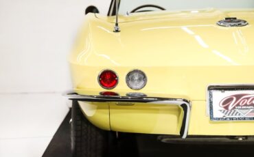 Unknown-Corvette-1966-Sunfire-Yellow-Black-20
