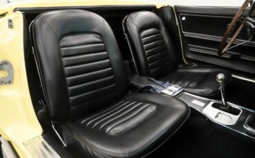 Unknown-Corvette-1966-Sunfire-Yellow-Black-21