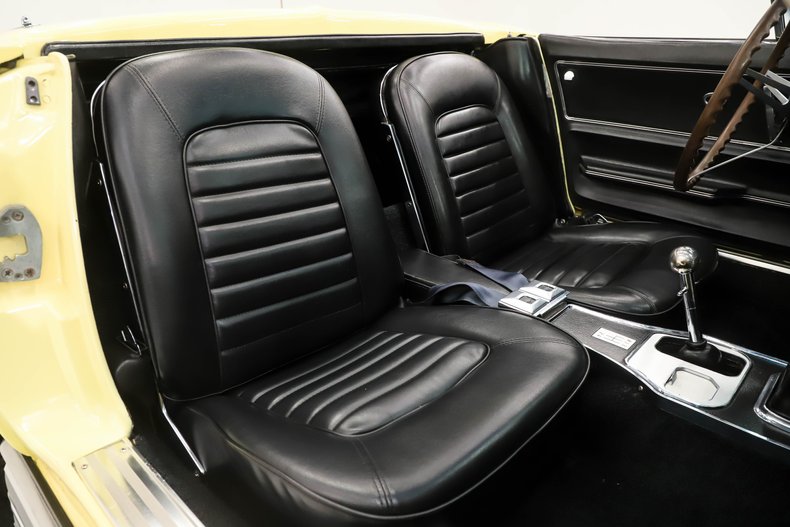 Unknown-Corvette-1966-Sunfire-Yellow-Black-21