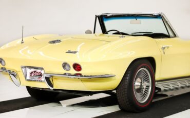 Unknown-Corvette-1966-Sunfire-Yellow-Black-27
