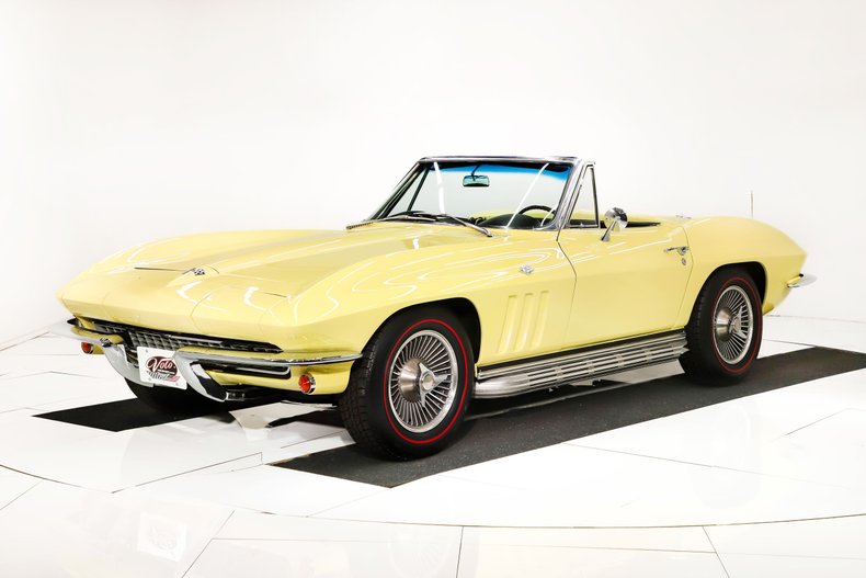 Unknown-Corvette-1966-Sunfire-Yellow-Black-30